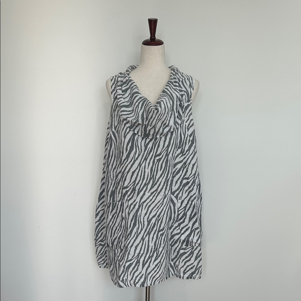 Match Point 100% Line Zebra Print Swing Dress Size Large‎